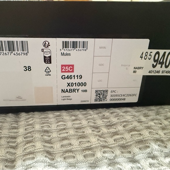 CHANEL Beige Quilted Slide Sandals - Picture 3 of 4